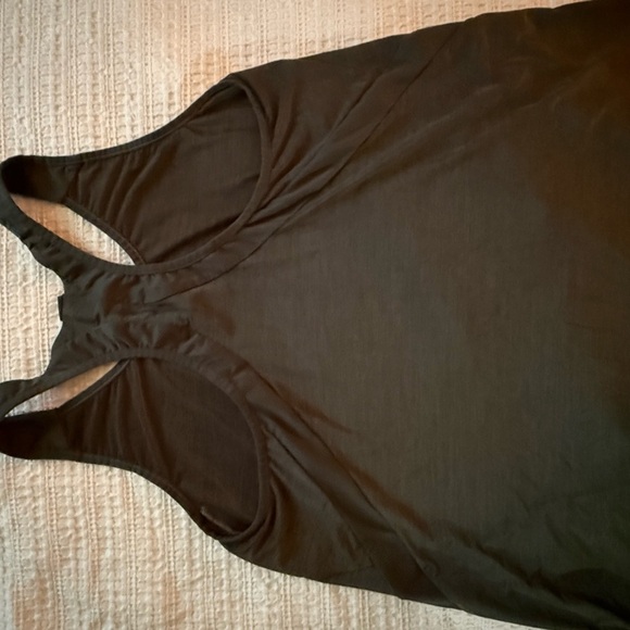 [M] Green Activewear Tank - Picture 5 of 5